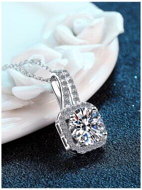 Necklace Certified 2-Carat Round Moissanite Square Setting Pendant S925 Silver